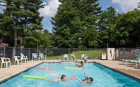 Woodside Dells Hotel & Suites